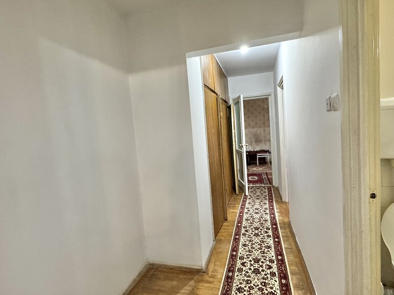 Titan, apartament 3 camere, etaj 2, bloc anvelopat, Niculae Sebe.